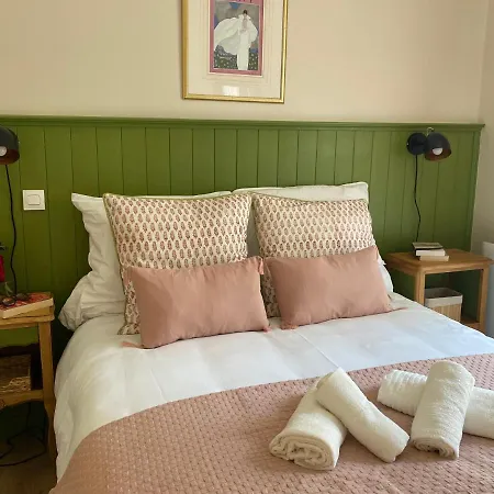 Fantastic Ground Floor Opposite Thermes * Bagnères-de-Luchon