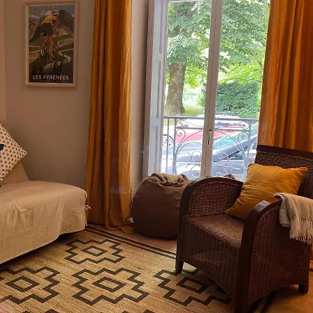 Apartamento Fantastic Ground Floor Opposite Thermes Bagnères-de-Luchon