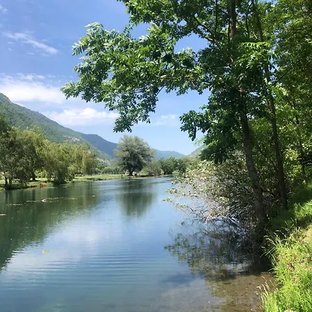 Fantastic Ground Floor Opposite Thermes Apartamento *